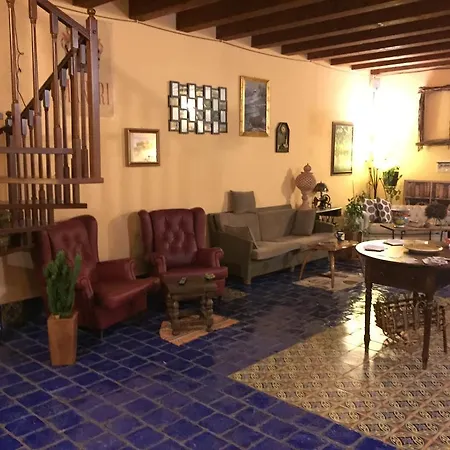 Maneri's Bed & Breakfast