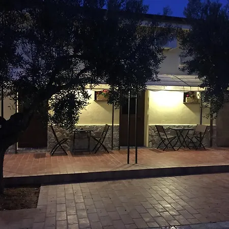 Bed & Breakfast Maneri's *