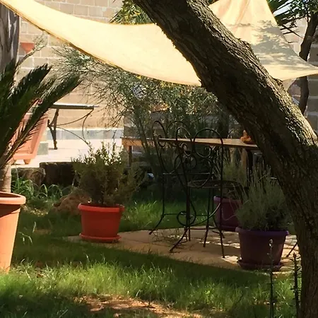 Maneri's Bed & Breakfast