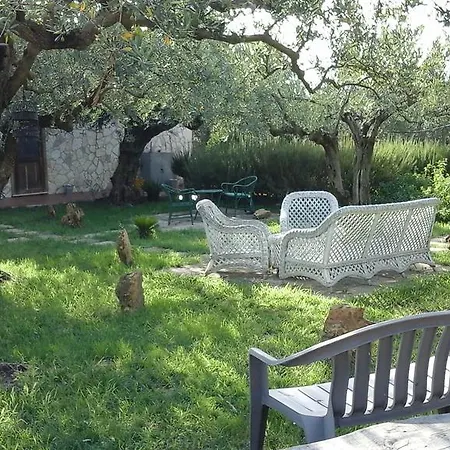 Bed & Breakfast Maneri's *
